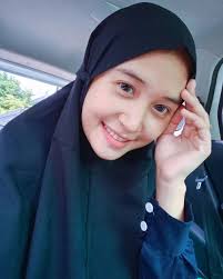 Foto Ibu Siti, pelanggan dari Surabaya